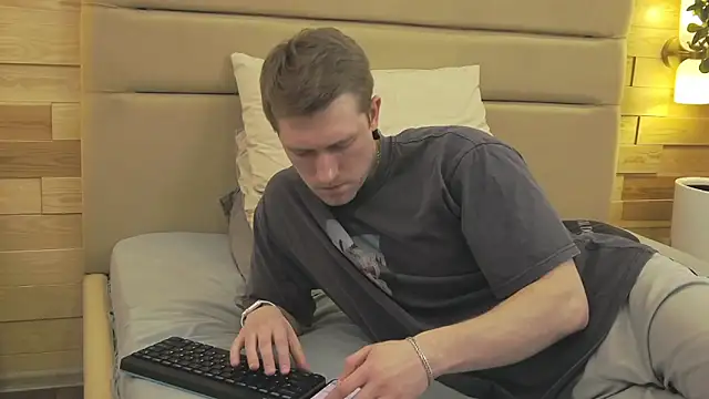 EthanPinkman live sex cam