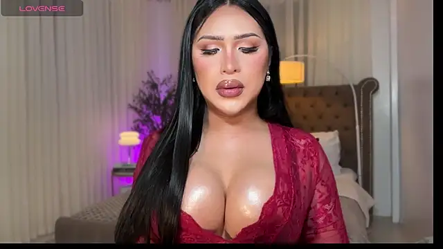 Your_Majesty_Tyra live sex cam