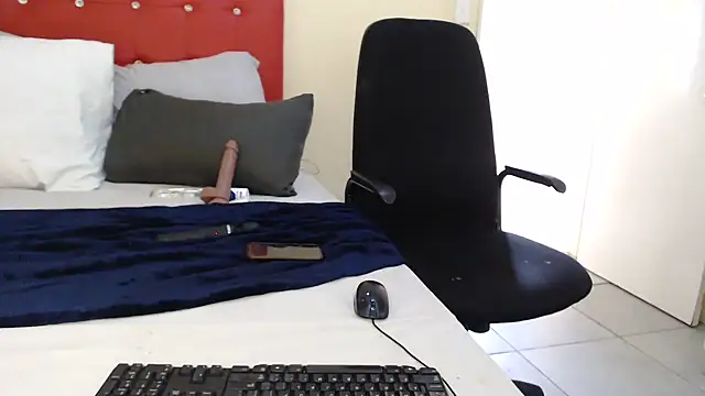 Foxybrownxx1's cam snapshot