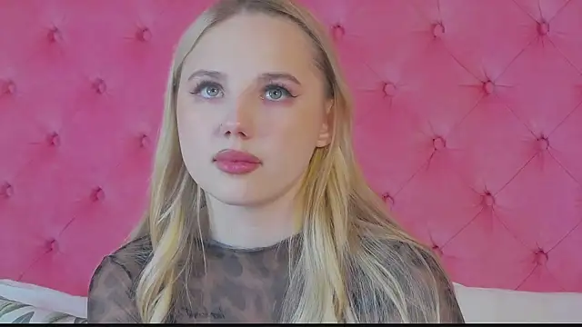 Sky_Cutie's cam snapshot