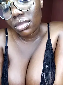 TheSpiceyQueen's cam snapshot