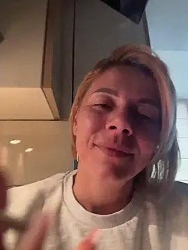 tanyagrey's cam snapshot