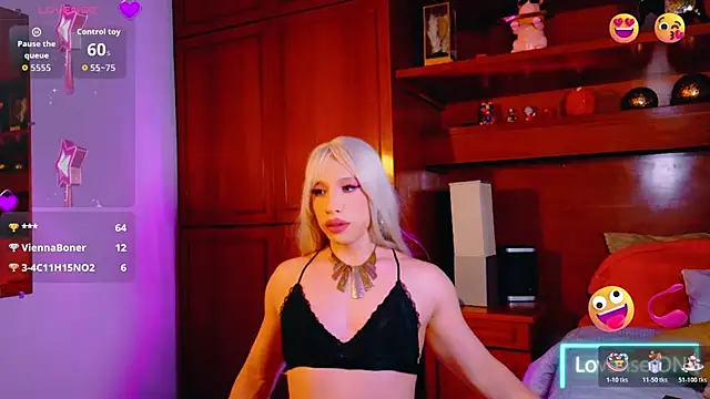 Sofiimuscle live sex cam