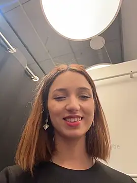 DollyTall live sex cam