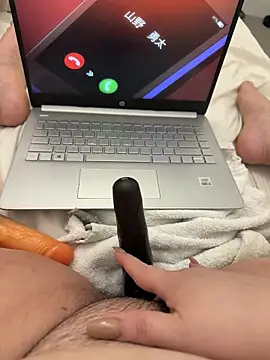 yourcutesarah live sex cam