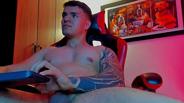 ALPHA_DOMINUS_'s cam snapshot