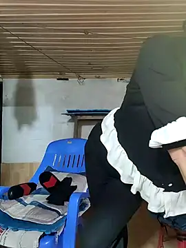 Basanis68's cam snapshot