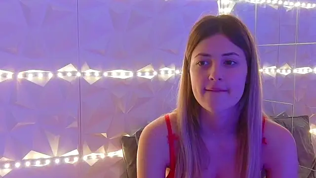 Aishha_'s cam snapshot