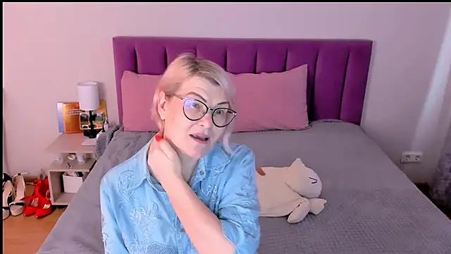 sabrinamacmarren's cam snapshot