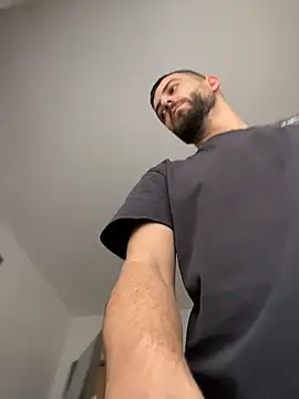 Pablo_Hornyguy95 live sex cam