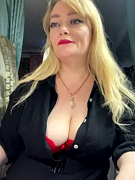 Sweet-blonde's cam snapshot