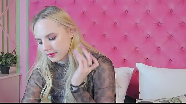 Sky_Cutie's cam snapshot