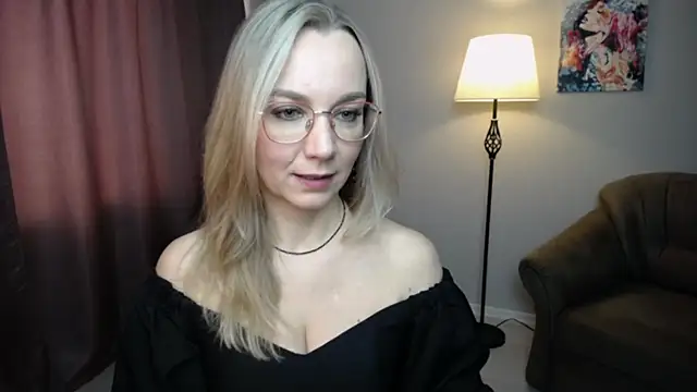 Ava_Elior's cam snapshot