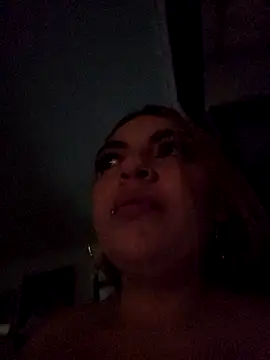 mila_curvy's cam snapshot