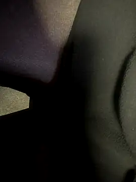 HiddenHoneyLDN's cam snapshot