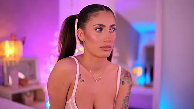 OhhAisha's cam snapshot