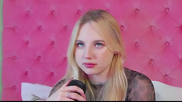 Sky_Cutie's cam snapshot