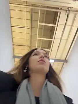 DollyTall's cam snapshot