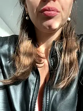 ladywithbigass live sex cam