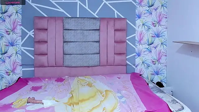 AdaraWilson's cam snapshot