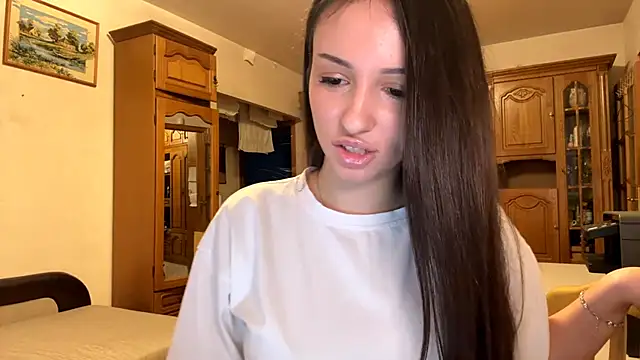 MinervaShetrawski's cam snapshot