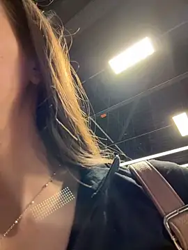 KristiRich's cam snapshot