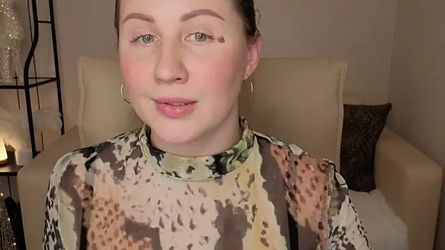 Helens_love's cam snapshot