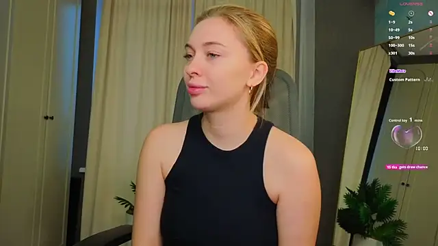 christie_luv's cam snapshot