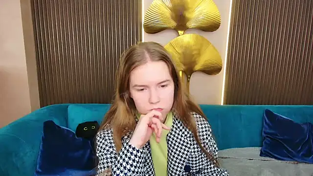 Alida_Brice's cam snapshot