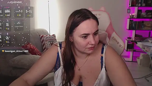 SexyWitch_666's cam snapshot