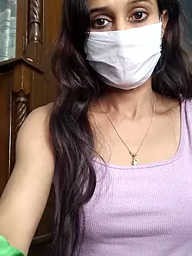 Saharaa's cam snapshot