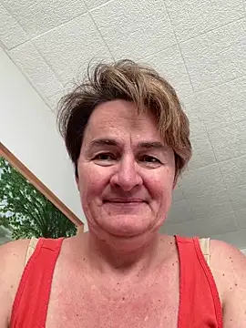 Milf-Love-fist99's cam snapshot