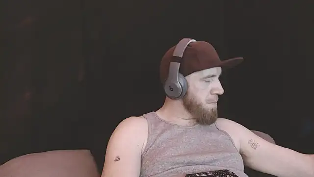 GenitalWars's cam snapshot