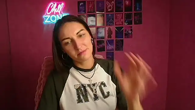 Aurora_Loveu's cam snapshot