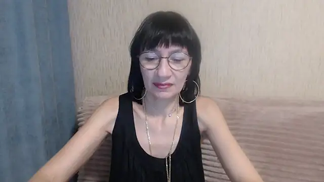 Erica95Bloom's cam snapshot