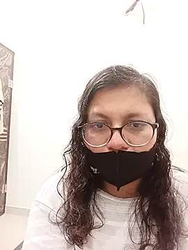 Mahira_sharma01's cam snapshot