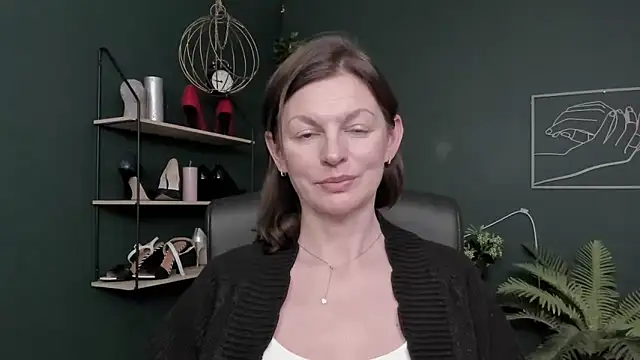 VivianWILD's cam snapshot