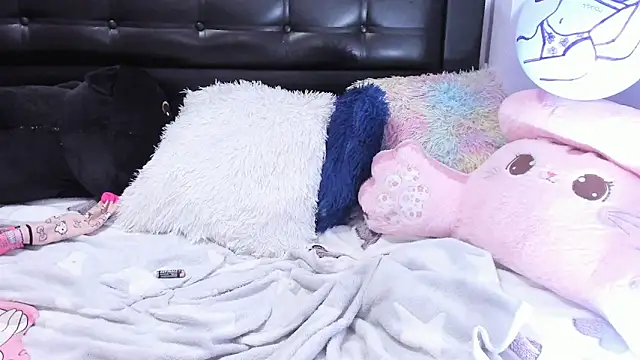 Pinky_purr's cam snapshot