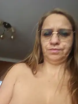 BLONDKICIA1's cam snapshot