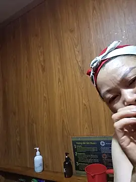 yoowwmr's cam snapshot