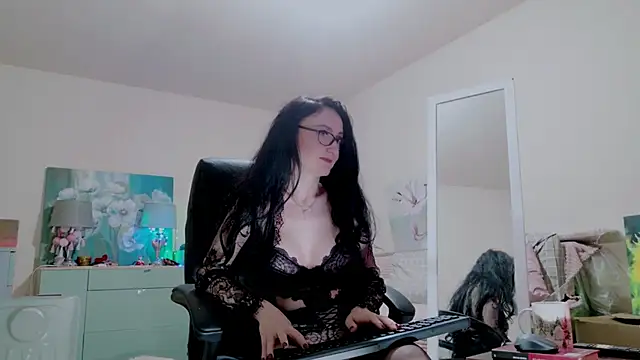 lara_heaven's cam snapshot