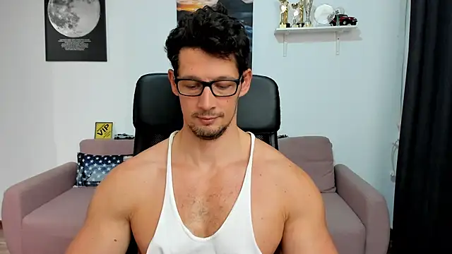 BrutusK08 live sex cam