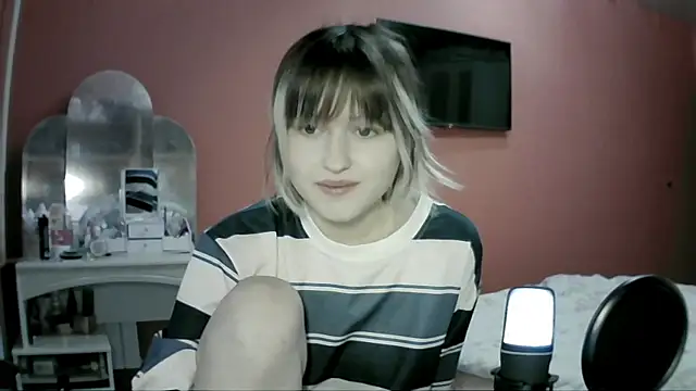 SkylaPorter's cam snapshot