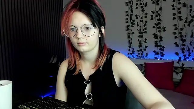 shy_elina01's cam snapshot