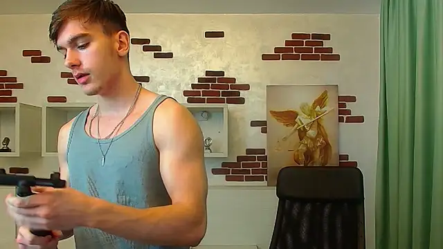 BradyFlint live sex cam