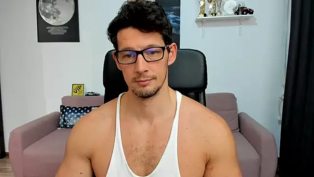 BrutusK08 live sex cam