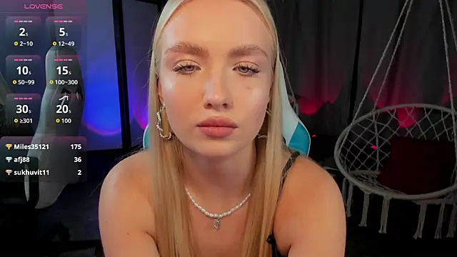 TessaGrays's cam snapshot