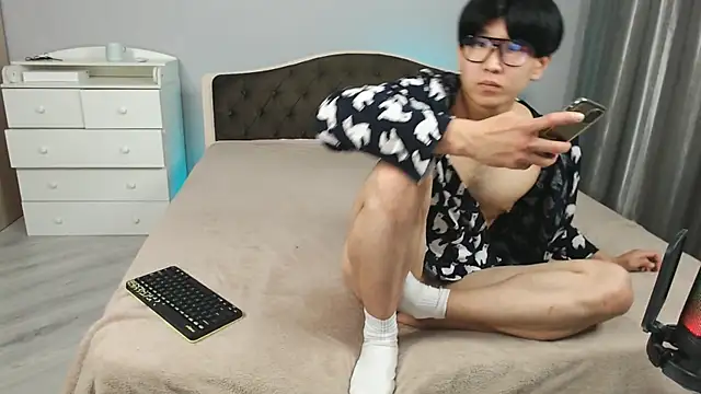 KaiChicken live sex cam