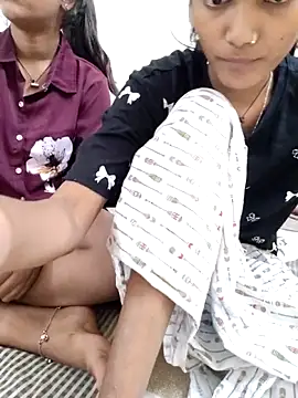 Unique_girls90's cam snapshot