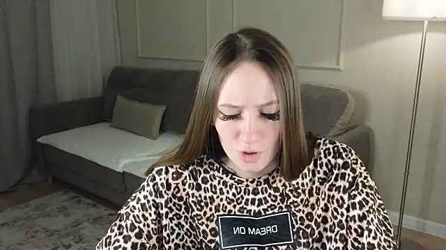 cutienaughtygirl's cam snapshot